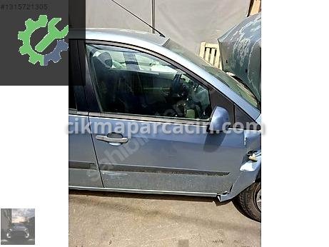 Ford Fiesta Kapı (Ön Sağ) çıkma parça
