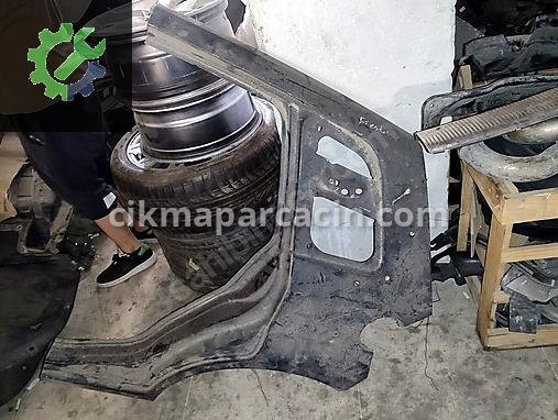 Ford Fiesta Sol Arka Çamurluk çıkma parça