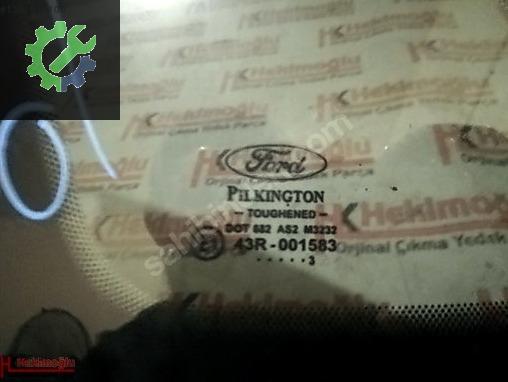 Ford Fiesta Kelebek Camı 001583 çıkma parça