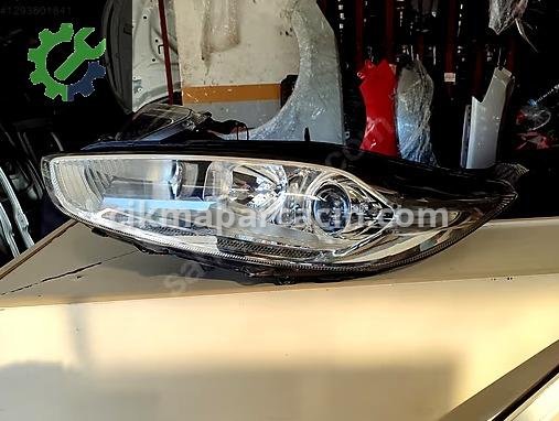 Ford Fiesta Sol Ön Far çıkma parça