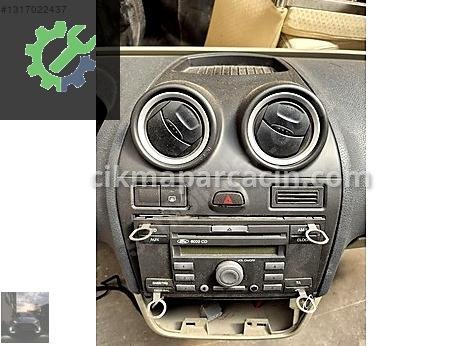 Ford Fiesta Teyp Çerçevesi çıkma parça