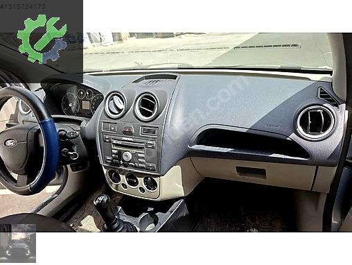 Ford Fiesta Torpido çıkma parça