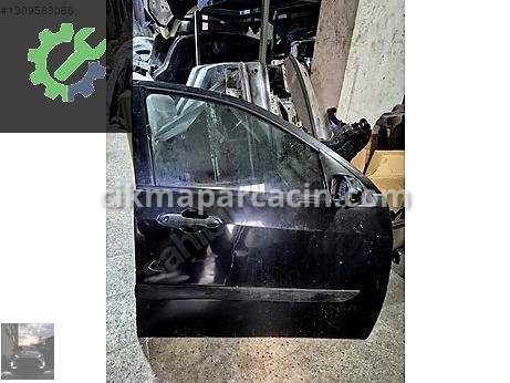 Ford Focus Kapı (Ön Sağ) çıkma parça