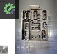 FORD FOCUS 1 SİGORTA KUTUSU CONNECT