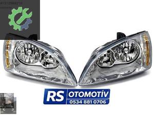 FORD FOCUS 2 FAR TAKIMI SAĞ SOL 2005-2006-2007-2008
