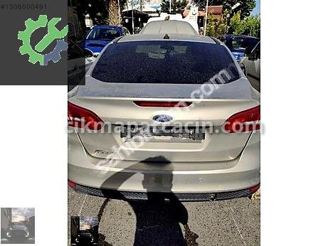 Ford Focus Bagaj Kapağı çıkma parça