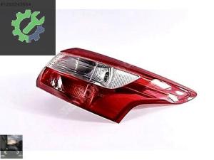 FORD FOCUS 3 DIŞ STOP LAMBASI 2012-2014 SAĞ SOL