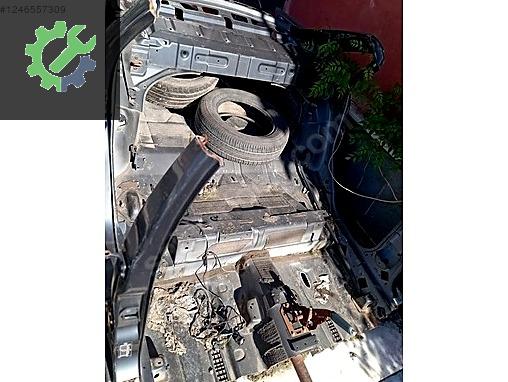 FORD FOCUS ARKA DİNGİL DOLU