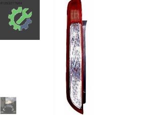 FORD FOCUS HB STOP LAMBASI 2008-2011 8M51 13404
