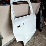 FORD KUGA SAĞ ARKA KAPI