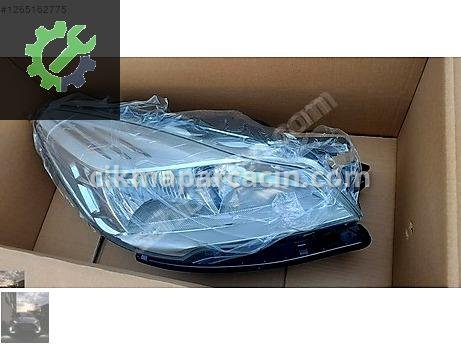 Ford Kuga Sağ Ön Far çıkma parça