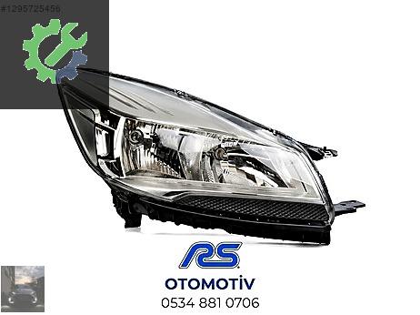 Ford Kuga Sağ Ön Far çıkma parça