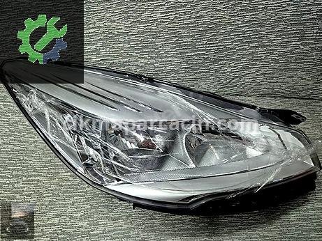 Ford Kuga Sağ Ön Far çıkma parça