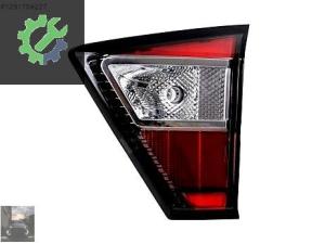 FORD KUGA SAĞ İÇ STOP LAMBASI 2015-2019