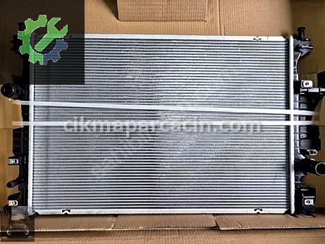 Ford Mondeo Radyatör çıkma parça