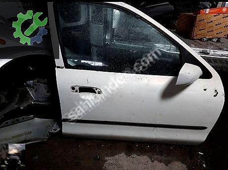 Ford Mondeo Kapı (Ön Sağ) çıkma parça