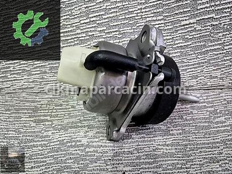 Ford Mustang Motor Takozu çıkma parça