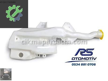 Ford Mustang Cam Suyu Deposu çıkma parça