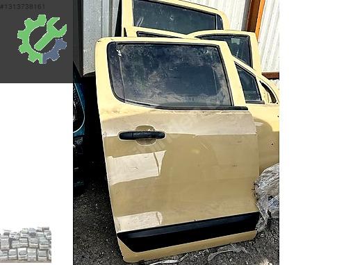 FORD RANGER SAĞ ARKA KAPI