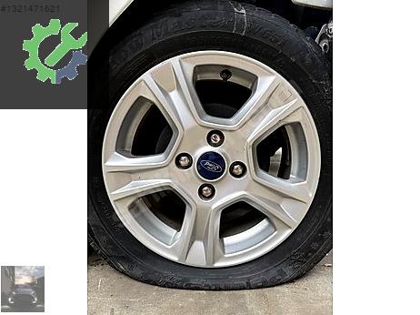 Ford Tourneo Courier Jant çıkma parça