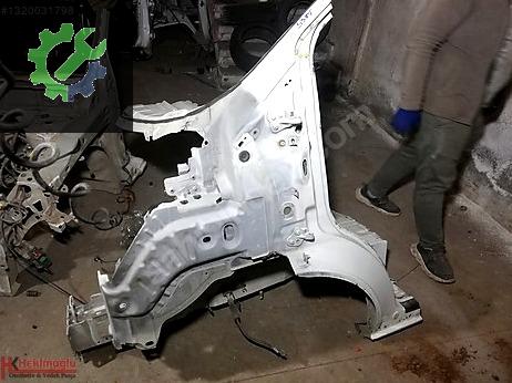 Ford Tourneo Custom Marşpiyel Sacı çıkma parça