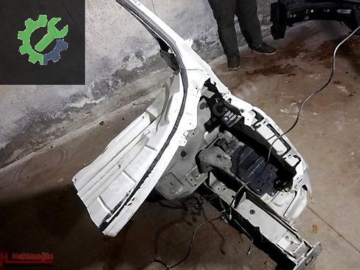 Ford Tourneo Custom Marşpiyel Sacı çıkma parça
