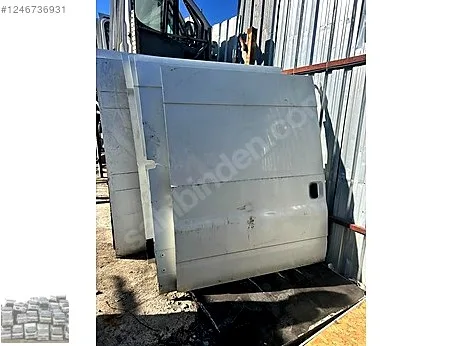 Ford Transit Sağ Kapı çıkma parça