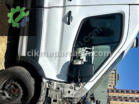 Ford Transit Sağ Kapı çıkma parça