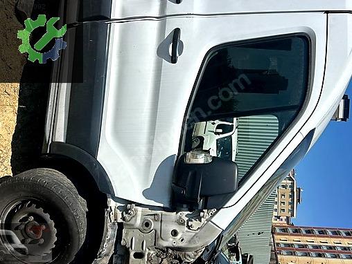FORD TRANSİT SAĞ KAPI