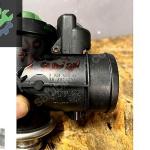 Fabrikasyon Otomotiv Ekipmanları Sorunsuz Motor Takozu Ürün Temiz Peugeot
