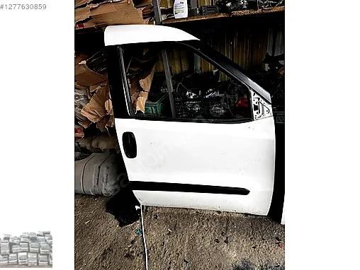 Renault Clio Sağ Ön Kapı çıkma parça