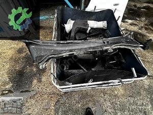 Fiat Fiorino ön cam ızgarası