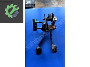 Ford Connect depriyaj fren pedalı