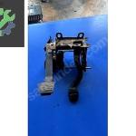 Ford Fiesta 1996 depriyaj fren pedalı çıkma
