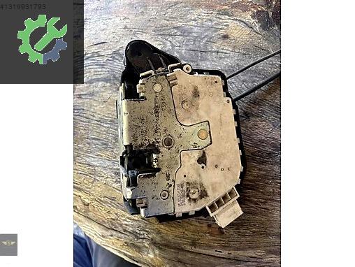 Freelander bir kapı kilidi