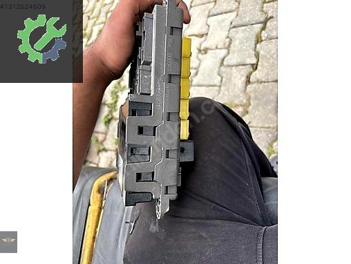 Freelander bir sigorta kutusu T4 otomatik YWC 000 493