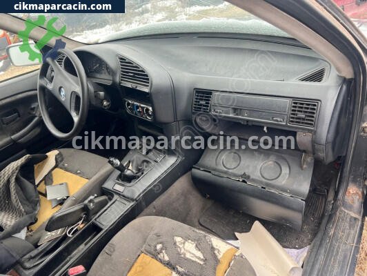 BMW 2 Serisi Torpido çıkma parça