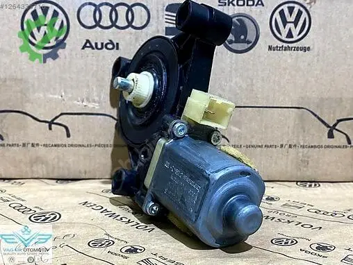 Volkswagen Golf Cam 5Q0959802B çıkma parça