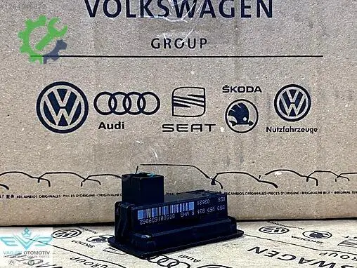 Volkswagen Golf Bagaj Açma Düğmesi 3G0959831B çıkma parça