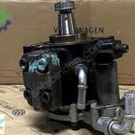 Volkswagen Golf 2009-2013 Çıkma Mazot Pompası 03L130755AH