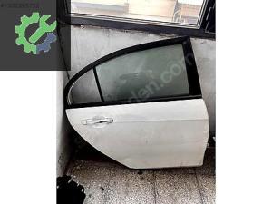 Geely Emgrand sağ arka kapı EC7