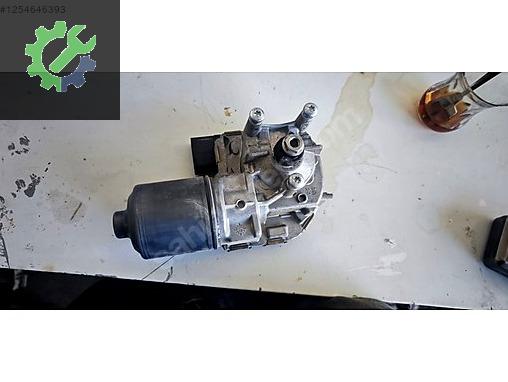 Volkswagen Golf Silecek Motoru 5G1955119 çıkma parça