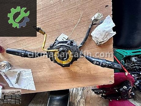 Hyundai Starex Sinyal Kolu çıkma parça