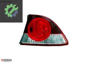 HONDA CİVİC 2006- STOP LAMBASI (DIŞ) SAĞ SIFIR 33501-SNB-003