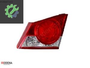 HONDA CİVİC 2006- STOP LAMBASI (İÇ) SAĞ SIFIR 34151-SNB-G02