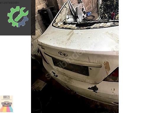 Hyundai Accent Blue Çamurluk (Arka) çıkma parça