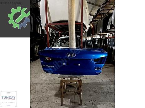 Hyundai Elantra Bagaj çıkma parça