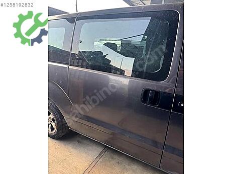 Hyundai H1 Sağ Kapı çıkma parça