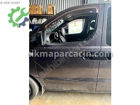 Hyundai H1 Kapı (Ön Sol) çıkma parça