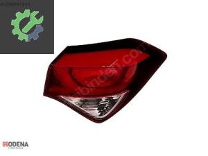 HYUNDAİ İ20 2014- ARKA STOP LAMBASI SAĞ SIFIR 92402-C8000